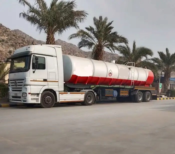 تأجير وخدمات شاحنات تناكر الصرف الصحي